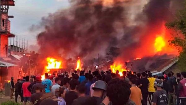 கலவரக்காரர்களை “கண்டவுடன் சுட உத்தரவு”.. மணிப்பூரில் தணியாத பதற்றம்.. ஆளுநர் அதிரடி!