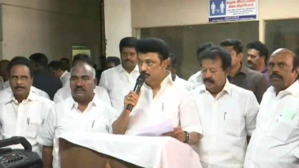 சாலை விபத்துக்கு 3 லட்சம், கள்ளச்சாராய சாவுக்கு 10 லட்சம் வழங்கிய தமிழ்நாடு அரசு.. காரணம் இதுவா?