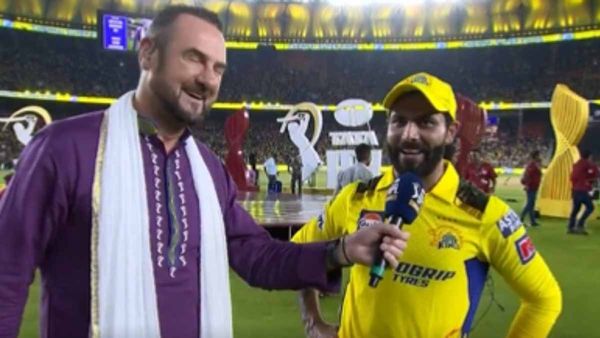 நான் மதிப்பு மிக்க வீரர் தான்.. பேட்டால் நிரூபித்துக் காட்டிய ஜடேஜா.. கொண்டாடும் சென்னை ரசிகர்கள்