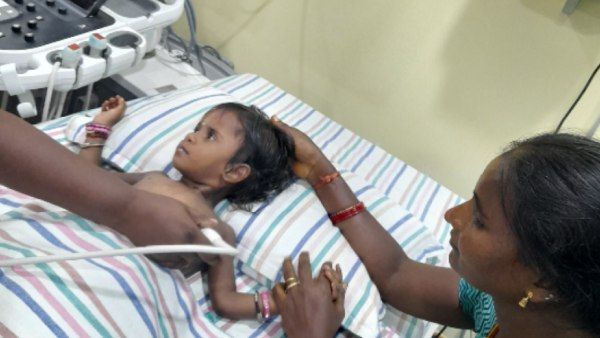 இதய நோயால்.. உயிருக்கு போராடும் 2 வயது சிறுமி நேஹாஸ்ரீ...உயிர் பிழைக்க உதவுங்கள் ப்ளீஸ்