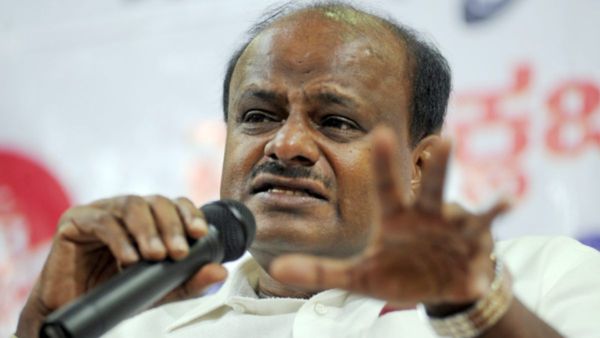 கர்நாடகாவில் இன்னும் 3 மாதத்தில் அரசியல் மாற்றம்.. குமாரசாமி சொன்ன ஒற்றை வார்த்தை.. ஆஹா இருக்குமோ?