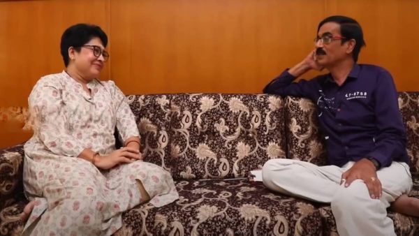 அந்த வீடியோ வெளியிட்டு 24 மணி நேரம் கூட ஆகலையே..அதற்குள் நடிகர் மனோபாலா உயிர் பிரிந்த துயர சம்பவம்