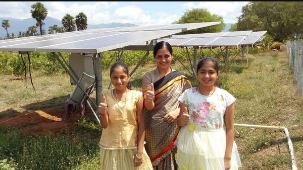 +2 தேர்வில் நடிகை தேவயானியின் மகள் இவ்வளவு மதிப்பெண்கள் பெற்று இருக்கிறாரா? குவியும் வாழ்த்துக்கள்