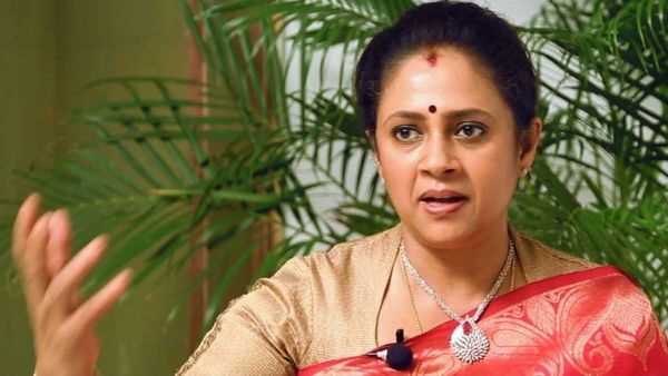 கதறி அழுத லட்சுமி ராமகிருஷ்ணன்.. சொல்லி அழ கூட யாரும் இல்ல.. குடியால் உயிரே போயிருச்சி