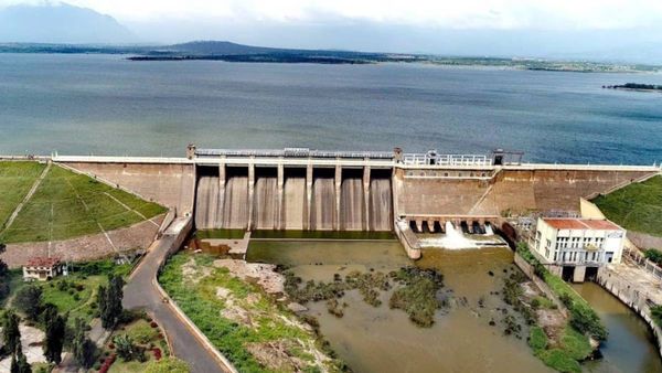 கடவுளின் தேசமல்ல, கடவுளே வாழ விரும்பும் பூமி.. வெயிலுக்கே விபூதி அடிக்கும் தேனி.. என்ன இருக்கு?