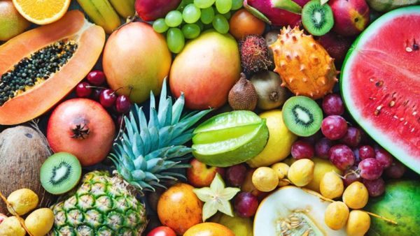 கொளுத்தும் வெயில்.. கோடைக்காலங்களில் இந்த பழங்களை சாப்பிடக்கூடாதா?.. டாக்டர்கள் சொல்வது என்ன