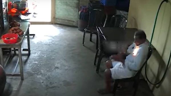 சட்டை பையில் இருந்த செல்போன்.. திடீரென வெடித்து குபு குபுவென பற்றிய தீ.. கேரளாவில் மீண்டும் திக்