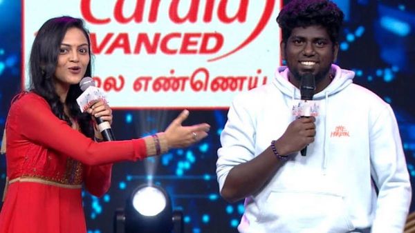 சூப்பர் சிங்கர் பூஜாவுக்கு அல்வா கொடுத்த டிஜே பிளாக்.. பாட்டு போட்டு இம்ப்ரஸ் செய்தது இதற்காகத்தானா?