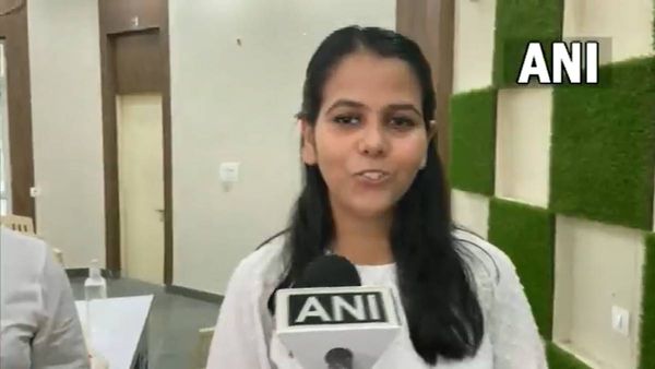 சீறிய சிங்கப்பெண்கள்.. யுபிஎஸ்சி தேர்வில் டாப் 4ல் ஒரு ஆணும் இல்லை! முடிவுகளை பார்ப்பது எப்படி?