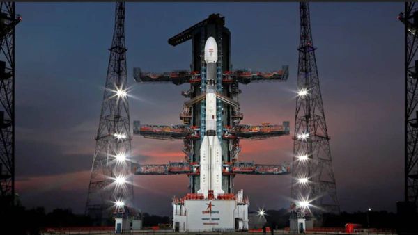 இதான் ஃபர்ஸ்ட் டைம்.. இந்திய தொழில்நுட்பம்! விண்ணில் பாய்ந்தது இஸ்ரோவின் ஜிஎஸ்எல்வி எப் 12 ராக்கெட்