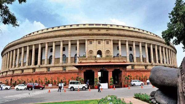 நாடாளுமன்றம் பாராளுமன்றம் இரண்டும் ஒன்றா.. ஆய்வாளர்கள் சொல்வது என்ன?