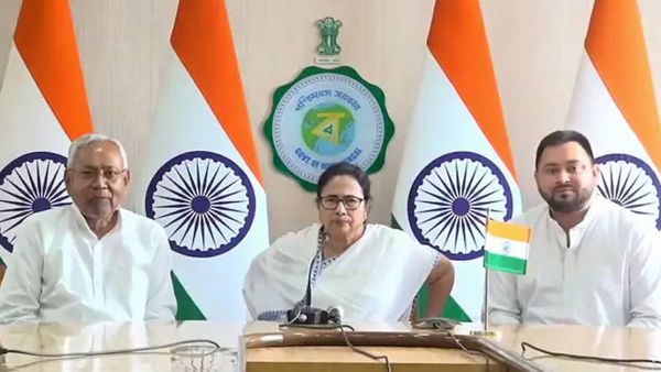 பாட்னாவில் எதிர்க்கட்சி பார்ட்னர்களை ஜூன் 12-ல் ஒருங்கிணைக்கும் நிதிஷ்.. மமதாவும் கை கோர்க்கிறாராம்! 