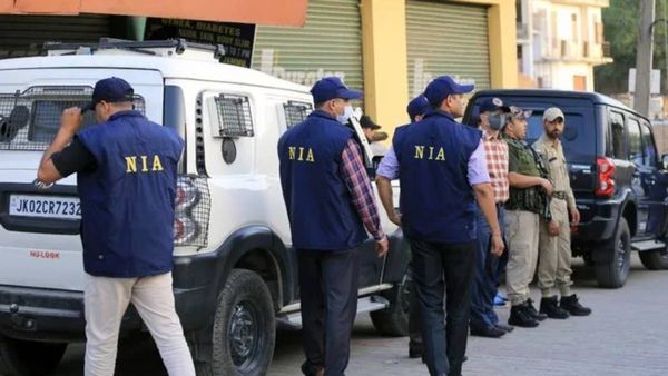 3 மாநிலங்களில் உள்ள 25 இடங்களில் என்.ஐ.ஏ இன்று ரெய்டு.. PFI புல்வாரிஷரீஃப் வழக்கு தொடர்பாக சோதனை!