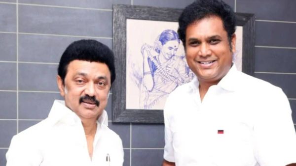 அமைச்சர்களிடம் 