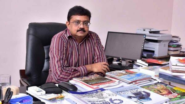 உதயசந்திரன் ஐ.ஏ.எஸ்.க்கு கல்விக்கடன் கொடுக்க மறுத்த வங்கி! சலசலப்புக்கு அஞ்சாத போர்க்குணம்!