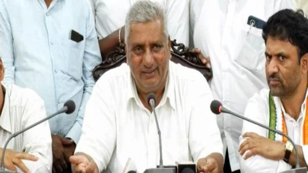 எருமையை இறைச்சிக்காக வெட்டும் போது பசுமாடுகளை வெட்ட கூடாதா? கர்நாடகா அமைச்சர் வெங்கடேஷ் கேள்வி