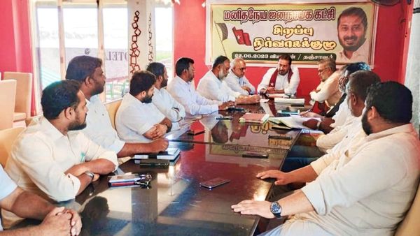 அரசுக்கு பாராட்டு - அரசுக்கு எதிராக போராட்டம்! தமிமுன் அன்சாரி கொண்டு வந்த மாறுபட்ட தீர்மானங்கள்!