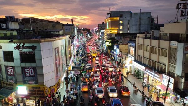 2 நாள் தான்..கோவையில் எங்க போனாலும் போலீஸ் பிடிப்பாங்க.. பைக்ல போறவங்க உடனே வாங்குங்க!