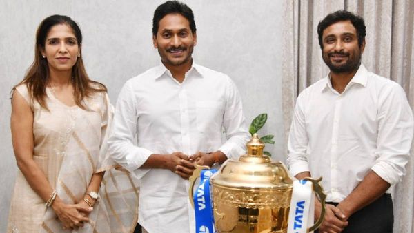 ஆந்திரா:அம்பதி ராயுடுவுக்கு வலை வீசிய காங்கிரஸ், பாஜக-சட்டென சந்தித்தது சி.எம். ஜெகன் மோகன் ரெட்டி!