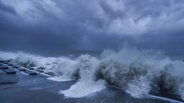 அரபிக் கடலில் உருவான புயலுக்கு பெயர் வைத்தது எந்த நாடு.. பைபோர்ஜாய் என்றால் அர்த்தம் என்ன தெரியுமா?