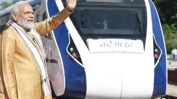 அசத்தும் வந்தே பாரத்.. திருநெல்வேலி ஓகே.. கன்னியாகுமரிக்கும் வந்தே பாரத் ரயில்? தென்தமிழகம் ஏங்குதே