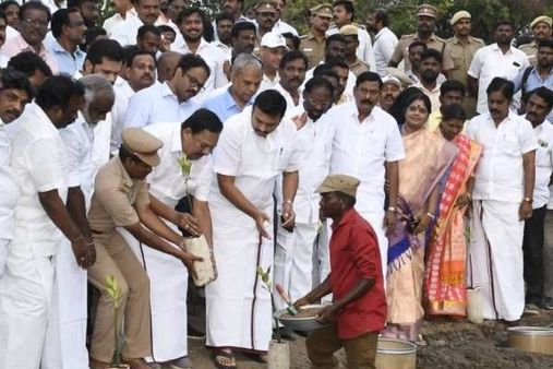 4 மாசத்துல எவ்வளவு தெளிவா இருக்காரு பாருங்க! அமைச்சர் மதிவேந்தனுக்கு சப்போர்ட் செய்த அமைச்சர் காந்தி