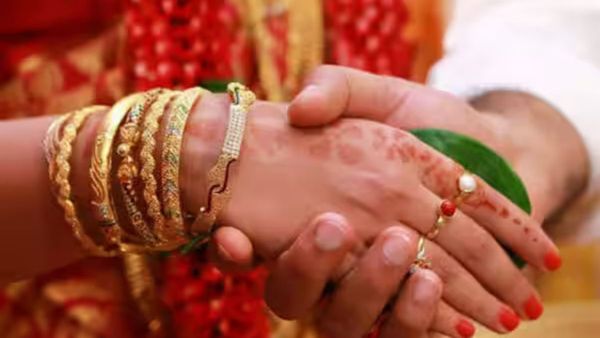 வெறும் 21 வயசுதான்.. நண்பன் திருமணத்தில் குத்தாட்டம்.. பரிதாப இளைஞர்.. டாக்டர்கள் வார்னிங்கை பாருங்க