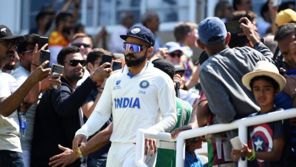 ஆரம்பமே ஷாக்.. வென்று கொடுக்க வேண்டிய கோலி அவுட்.. 