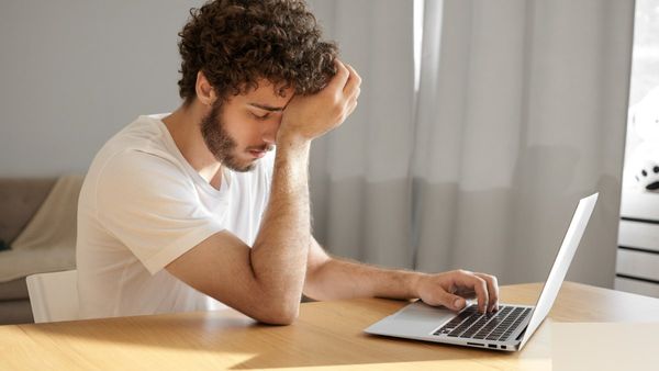 உங்க லேப்டாப் அடிக்கடி ஹேங் ஆகுதா? சிஸ்டமை டபுள் மடங்கு ‘ஸ்பீட்’ ஆக்க சிம்பிளான 7 வழிகள்!