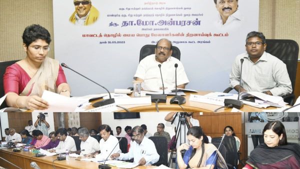 வியாபாரம் சார்ந்த தொழில்களுக்கு அதிக மானியம்!இளைஞர்கள் தொழில் தொடங்க முன் வரணும்! அமைச்சர் அழைப்பு!