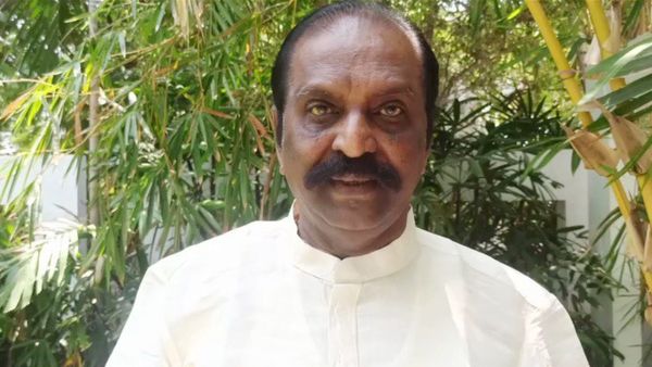 வெயிலுக்கு எதிராகக் குடைபிடித்தால் காணாமற் போகுமோ கதிரவன்? சீமானுக்கு ஆதரவாக வந்த வைரமுத்து