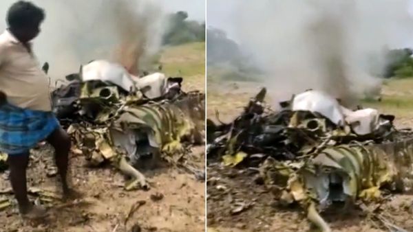 கர்நாடகாவில் விமானப் படை பயிற்சி விமானம் விழுந்து விபத்து- உயிர் தப்பிய விமானிகள்!