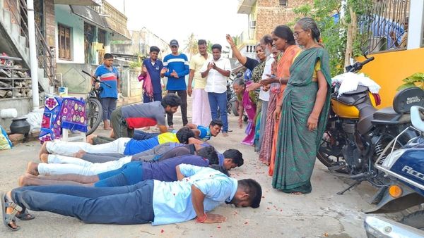 புதுச்சேரி போலீஸ் தேர்வில் ஒரே கிராமத்தில் 11 பேர் வெற்றி.. கிராம மக்கள் செஞ்சது பாண்டிக்கே பாடம்