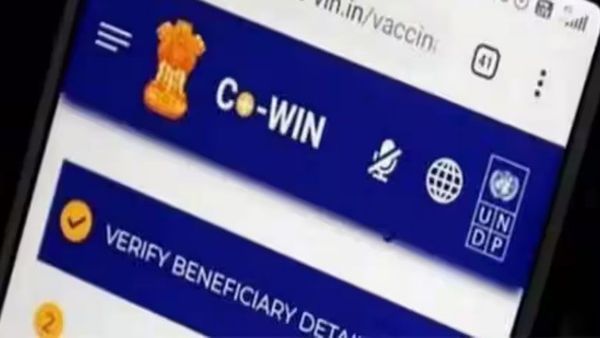 மத்திய அரசு இல்லை என்றதே.. தடுப்பூசி செலுத்தியவர்கள் தகவல்களை கசியவிட்டதாக சுகாதார ஊழியர் மகன் கைது