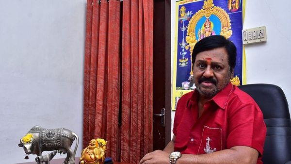 நடிகர் ராமராஜனுக்கு பேரன் காட்டிய சந்தோஷம்.. அதுவும் வெளிநாட்டில் அந்த போஸ்டராமே..ஜொலிக்குது உழைப்பு