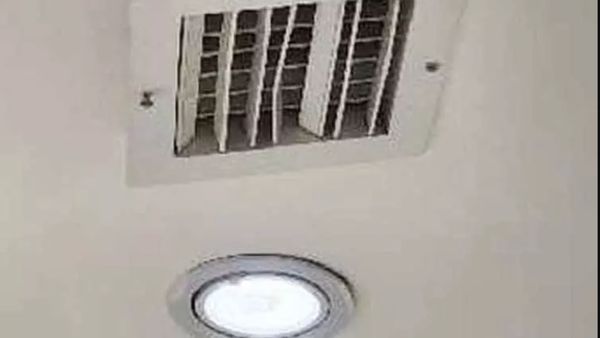 பிரபல ஜவுளிக்கடை டிரயல் ரூமில் ரகசிய கேமரா? அதிர்ந்த வாடிக்கையாளர்கள்.. பரபரத்த திருக்கோவிலூர்