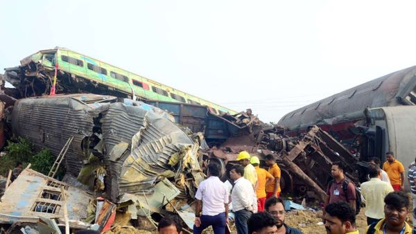 சென்னைக்கு வேலை தேடி வந்த மே.வங்க சகோதர்கள் 3 பேரும் பலி.. ஒடிசா ரயில் விபத்து ஏற்படுத்திய ஆறாத ரணம்
