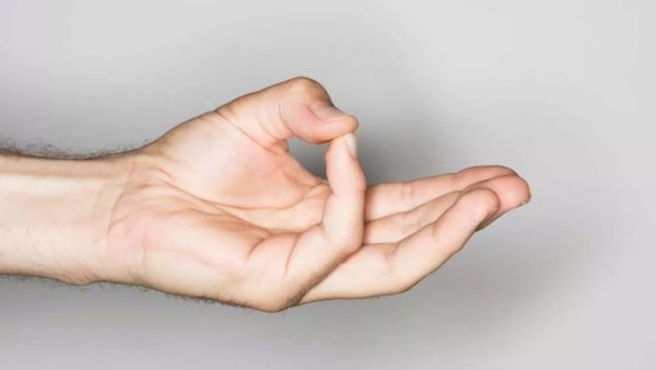 Neer Mudra: நீர் முத்திரை..