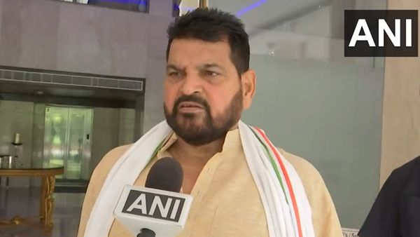 பாலியல் வன்கொடுமை வழக்கு.. “நீதிமன்றம் அதன் வேலையை செய்யும்!” சொல்கிறார் பாஜக எம்பி பிரிஜ் பூஷன்