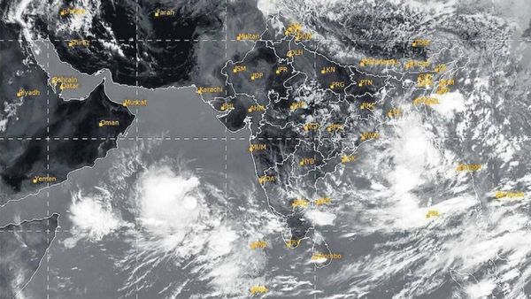 ஆட்டத்தை காட்டும் பைபர்ஜாய் புயல்.. ரொம்ப தீவிரம் அடையுதே..தமிழ்நாடு வானிலையில் இன்று என்ன நடக்கும்?