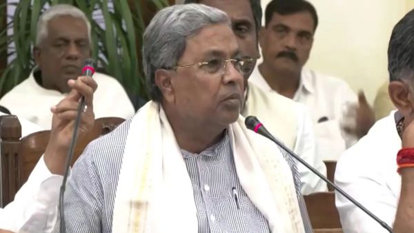 200 யூனிட் ப்ரீ மின்சாரம்! மகளிருக்கு ரூ.2000! கர்நாடகாவில் 5 வாக்குறுதி அமலாகும் தேதிகள் இதுதான்!