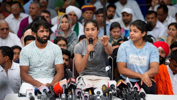 வீராங்கனைகளுக்கு பாலியல் தொல்லை! பிரிஜ் பூஷணின் சொத்து இவ்வளவா? 54 கல்லூரி, பள்ளிகளாமே! அடேங்கப்பா