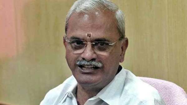காங்கிரஸ் கட்சியில் அதிரடி மாற்றம்.. புதுச்சேரி தலைவராக வைத்திலிங்கம் எம்பி நியமனம்.. யார் இவர்?