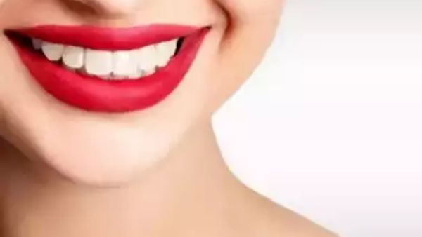 மஞ்ச மஞ்சளா பல்லு இருக்கா.. கவலைய விடுங்க.. இந்த 7 மேட்டர் இருக்கே.. நீங்களே ஆச்சரியத்தை பாருங்க