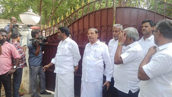 அமைச்சர் செந்தில் பாலாஜி வீட்டுக்கு நேரில் விரைந்த ஆர்.எஸ்.பாரதி.. தடுத்து நிறுத்தியதால் பரபரப்பு!