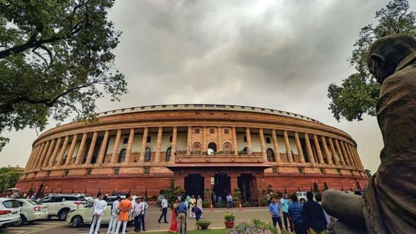 புதிய கட்டிடத்தில் நாடாளுமன்ற மழைக்கால கூட்டத் தொடர்- முதல் அமர்விலேயே பொது சிவில் சட்ட மசோதா?