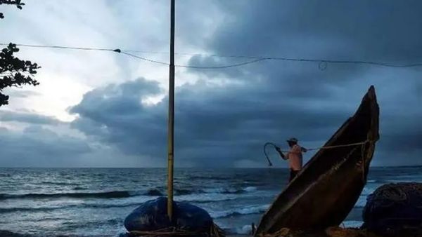 வங்க கடலில் குறைந்த காற்றழுத்த தாழ்வு பகுதி உருவானது- புதிய புயல் உருவெடுக்குமா?