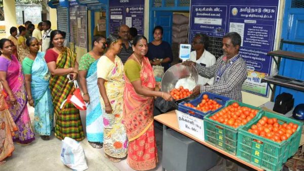 ரேஷன் கடைக்கு போனால் ஷாக்.. வரிசையில் நின்ற மக்களுக்கு வந்த பதில்.. ஆ இங்கேயும் வந்துடுச்சா!