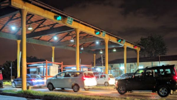 அடுத்த ஷாக்! பெங்களூரு நைஸ் ரோட்டில் கிடுகிடுவென உயர்ந்த டோல் கட்டணம்! எந்த வாகனங்களுக்கு எவ்வளவு?