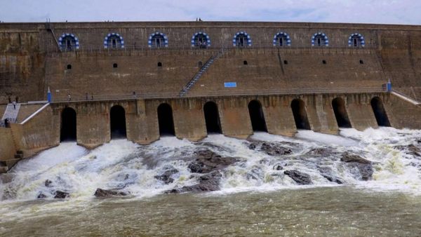 மேட்டூர் அணை குறையுதே.. கபினி, கேஆர்எஸ் அணைகளில் நீர் இருப்பு உயர்ந்தும் அடம் பிடிக்கும் கர்நாடகா